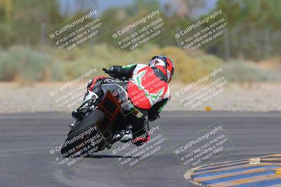 media/Sep-25-2023-Moto Forza (Mon) [[81ffa65e0a]]/B-C Group/Session 4 (Turn 2 Backside)/